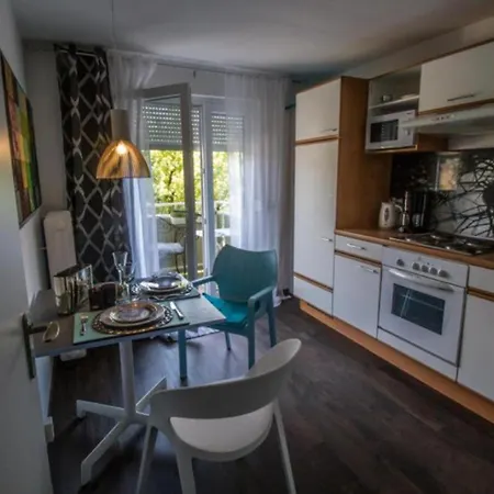 Appartement Nah Kongresszentrum Mit Balkon *